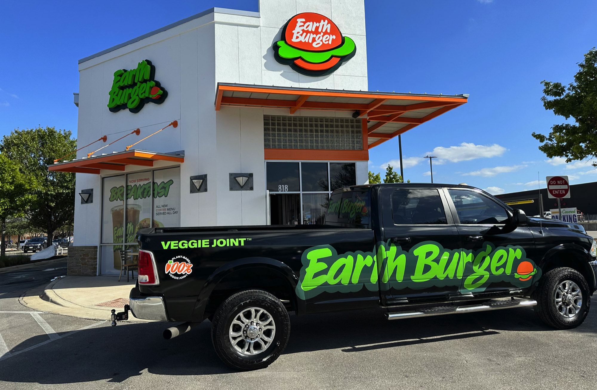 Earth Burger restaurant and truck wrap